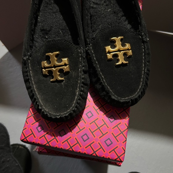 Tory Burch Lowell Driver 2 Loafers/Moccasins, Black Suede, Shearling Size 8.5 - Picture 2 of 8
